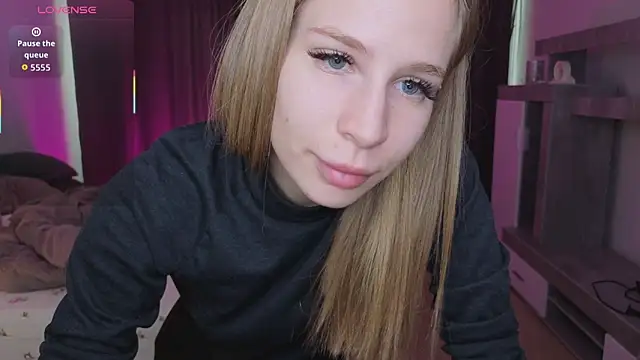 Elis Fox online show from March 23, 12:20 pm