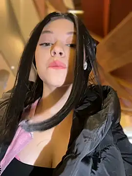 Times  Square online show from February 5, 6:02 am