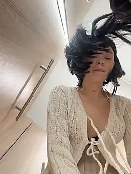 Times  Square online show from February 13, 8:17 am