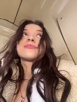 Times  Square online show from February 15, 8:11 am