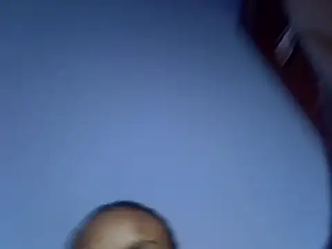 Snapshot of Queen_petite_ chatting on March 20, 4:20 pm Queen petite online show from March 20, 4:20 pm
