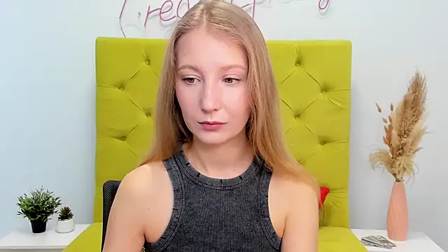 LolaWilsons online show from February 12, 7:25 am