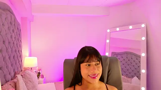 AshleyFerrer online show from September 18, 1:46 pm