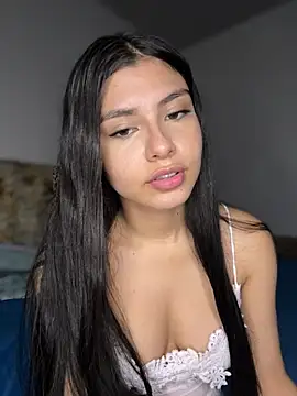 Snapshot of hurrem_18 chatting on March 16, 9:08 pm hurrem 18 online show from March 16, 9:08 pm