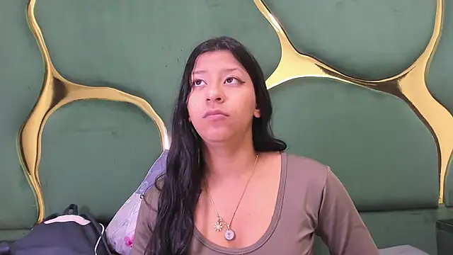 VaneLin18 online show from December 5, 7:10 pm