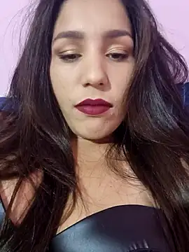 Snapshot of Anne04 chatting on December 9, 4:58 pm Anne04 online show from December 9, 4:58 pm