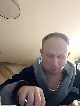 Snapshot of dikas45xxx chatting on December 21, 5:58 am dikas45xxx online show from December 21, 5:58 am