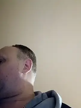 Snapshot of dikas45xxx chatting on January 18, 6:03 am dikas45xxx online show from January 18, 6:03 am