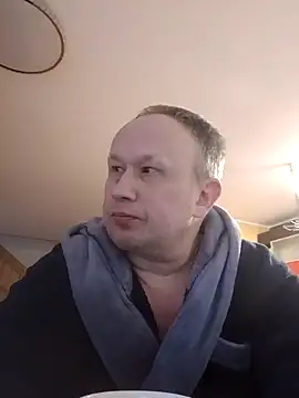 Snapshot of dikas45xxx chatting on February 1, 6:21 am dikas45xxx online show from February 1, 6:21 am