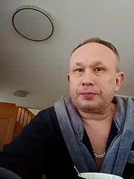 Snapshot of dikas45xxx chatting on March 9, 5:44 am dikas45xxx online show from March 9, 5:44 am