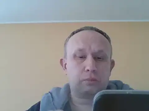 Snapshot of dikas45xxx chatting on March 22, 5:28 am dikas45xxx online show from March 22, 5:28 am