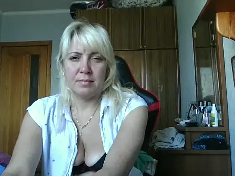 IrinaB1 online show from September 26, 8:51 am