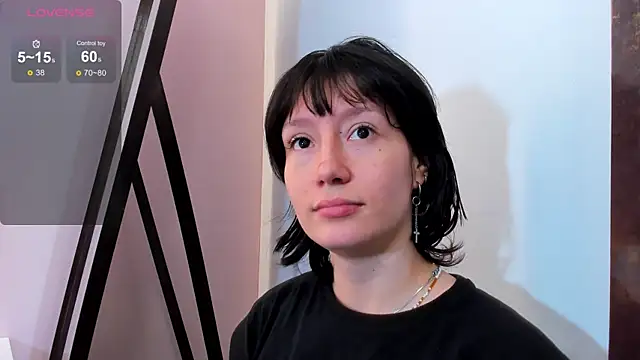 lizzy davis 1 online show from December 19, 11:50 am