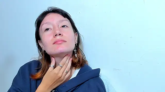 lizzy davis 1 online show from April 2, 3:48 am