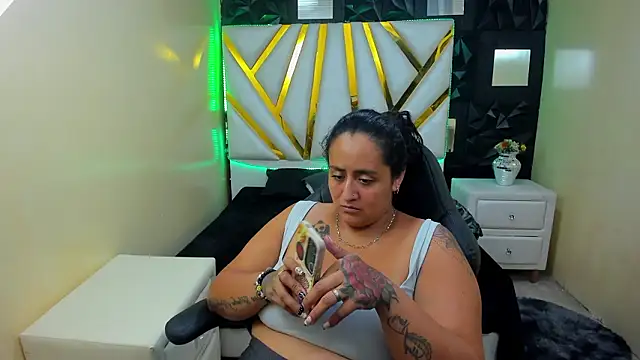 NikolPervertUnlimit online show from February 21, 3:29 am