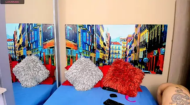 Snapshot of CristalLoren chatting on March 15, 11:40 am CristalLoren online show from March 15, 11:40 am