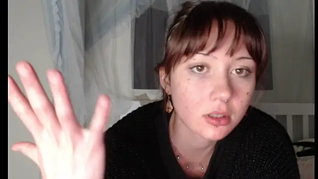 Snapshot of fern4ever chatting on March 9, 6:39 am fern4ever online show from March 9, 6:39 am