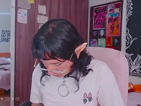 Snapshot of melissahowl chatting on November 2, 5:26 pm melissahowl online show from November 2, 5:26 pm