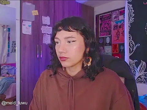 Snapshot of melissahowl chatting on November 12, 12:33 am melissahowl online show from November 12, 12:33 am