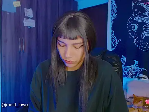 melissahowl online show from April 8, 11:37 pm