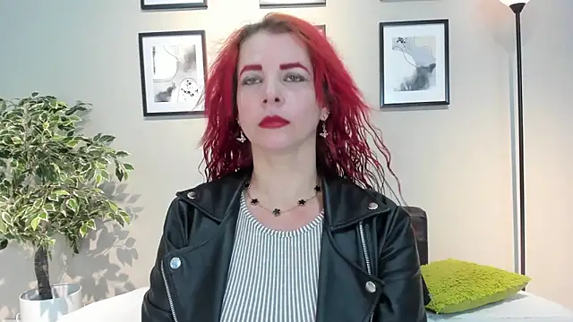 Snapshot of HannaBrave chatting on March 2, 5:42 pm HannaBrave online show from March 2, 5:42 pm