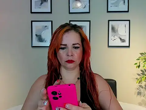 Snapshot of HannaBrave chatting on March 17, 7:17 pm HannaBrave online show from March 17, 7:17 pm