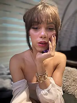 Snapshot of Carlita_cute chatting on December 21, 4:41 am Carlita cute online show from December 21, 4:41 am
