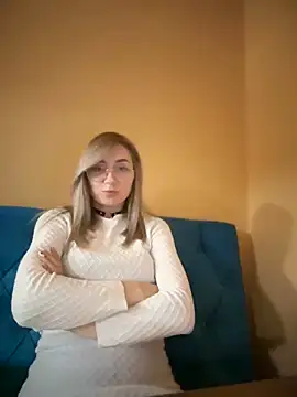 Snapshot of Crazy-Rosa chatting on January 11, 2:36 pm Crazy-Rosa online show from January 11, 2:36 pm