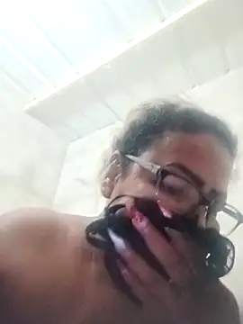 Afroditabichota online show from November 9, 12:20 am