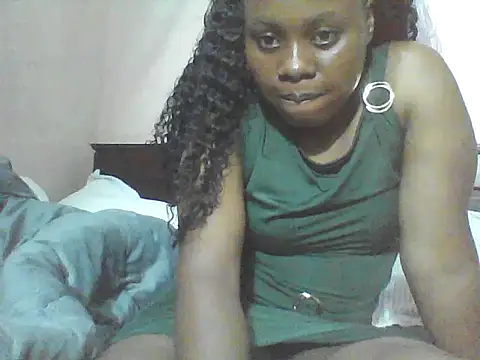 EBONYVANILLA02 online show from April 12, 4:12 pm