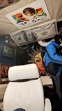 Gillygilly76 online show from February 25, 3:09 am