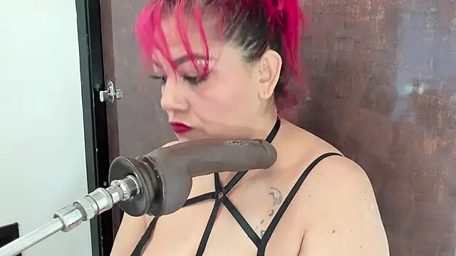 Aaliyah Padron online show from March 6, 8:27 pm