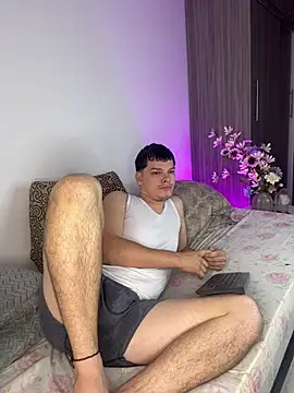  Ottis  online show from February 9, 1:15 pm