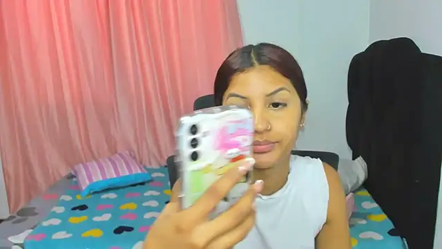 Snapshot of FalakRese chatting on January 15, 6:19 pm FalakRese online show from January 15, 6:19 pm