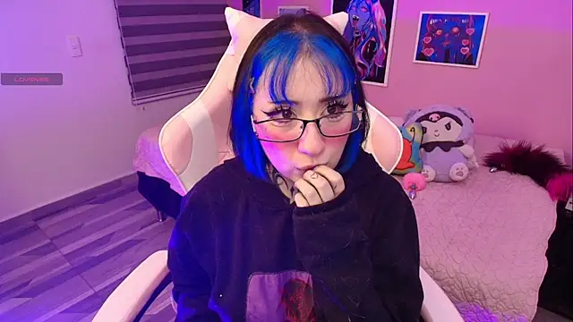 Snapshot of Miwa_violet chatting on April 20, 10:33 pm Miwa violet online show from April 20, 10:33 pm
