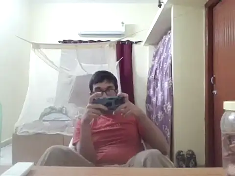 THE NAKED BOY online show from September 29, 2:33 pm