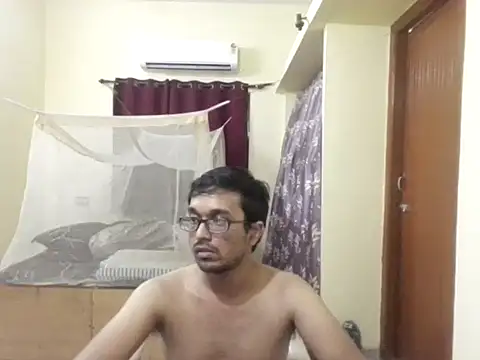 THE NAKED BOY online show from April 1, 1:41 pm