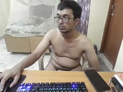 THE NAKED BOY online show from May 23, 6:29 am