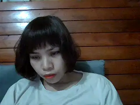 Snapshot of Angela-Eira chatting on March 5, 11:49 am Angela-Eira online show from March 5, 11:49 am