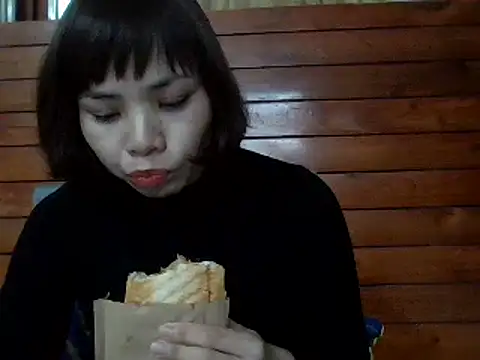 Snapshot of Angela-Eira chatting on March 6, 3:46 am Angela-Eira online show from March 6, 3:46 am