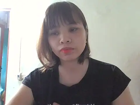 Snapshot of Angela-Eira chatting on October 22, 8:47 am Angela-Eira online show from October 22, 8:47 am