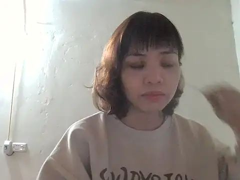 Snapshot of Angela-Eira chatting on December 3, 9:02 pm Angela-Eira online show from December 3, 9:02 pm