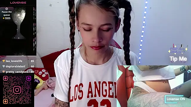 sweetlittlelisa online show from January 2, 10:55 pm