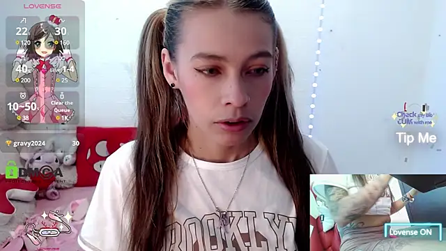 sweetlittlelisa online show from February 5, 10:01 pm