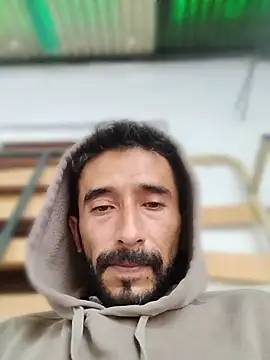 weedmanhot28 online show from April 11, 6:40 am