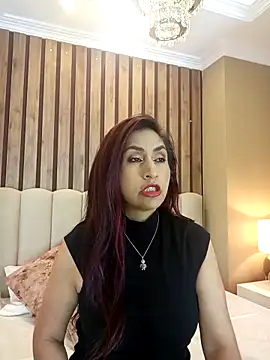 MonicaMoret online show from March 3, 12:05 pm