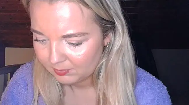 Snapshot of Jessica69G chatting on February 21, 3:01 am Jessica69G online show from February 21, 3:01 am