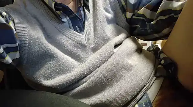 Snapshot of hidenyan02 chatting on March 2, 7:21 am hidenyan02 online show from March 2, 7:21 am