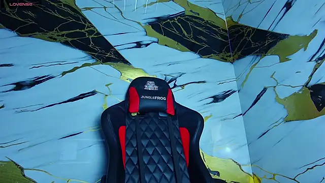 Snapshot of Kevin22_222 chatting on March 4, 1:01 am Kevin22 222 online show from March 4, 1:01 am