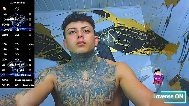 Snapshot of Kevin22_222 chatting on September 16, 5:08 am Kevin22 222 online show from September 16, 5:08 am